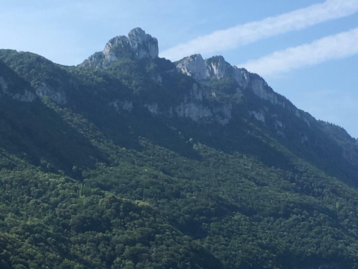 Chambres D'Hotes Des Lodges De La Cascade Yenne Eksteriør bilde