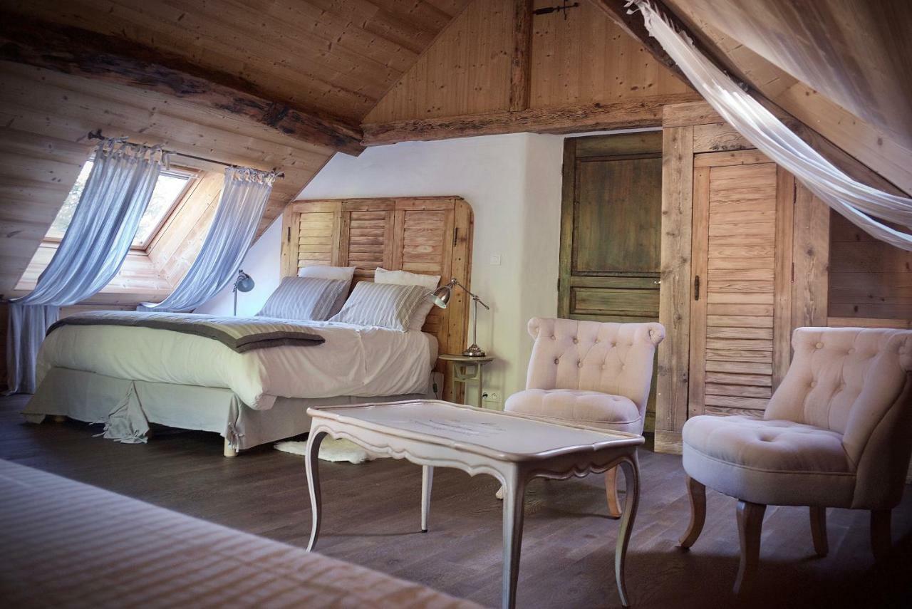Chambres D'Hotes Des Lodges De La Cascade Yenne Eksteriør bilde