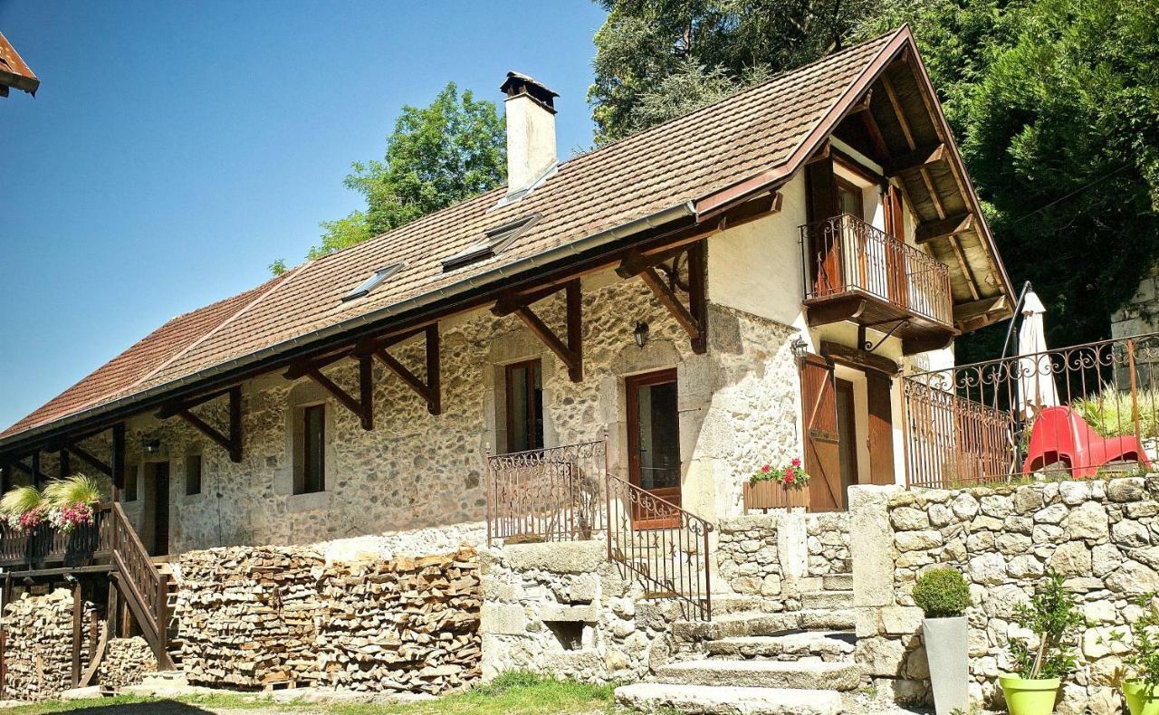Chambres D'Hotes Des Lodges De La Cascade Yenne Eksteriør bilde