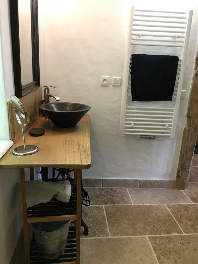Chambres D'Hotes Des Lodges De La Cascade Yenne Eksteriør bilde